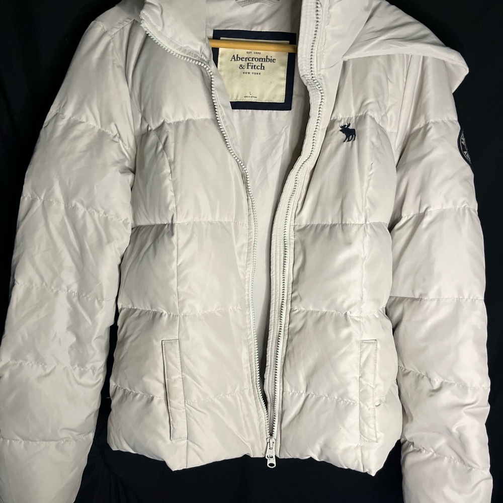 Abercrombie & Fitch Cream Puffer Jacket